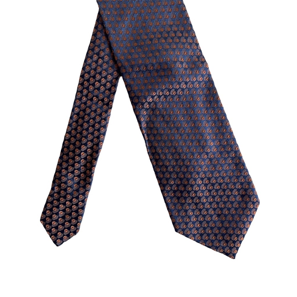 Hugo Boss 💯% all silk necktie.